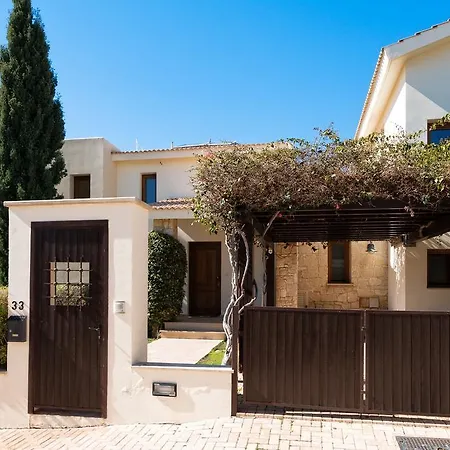 2 Bedroom Villa Kornos With Private Pool And Golf Views, Aphrodite Hills Resort Kouklia Exterior photo
