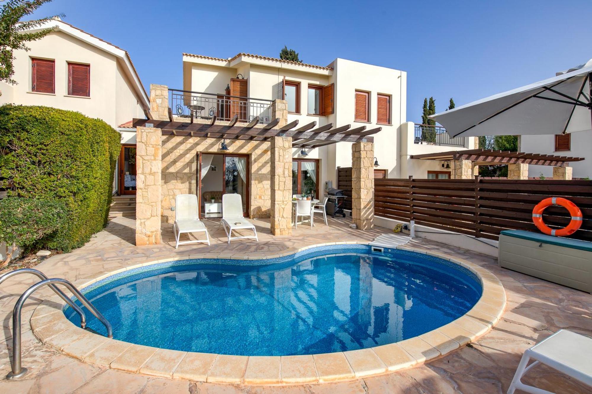 2 Bedroom Kornos With Private Pool And Golf Views, Aphrodite Hills Villa *