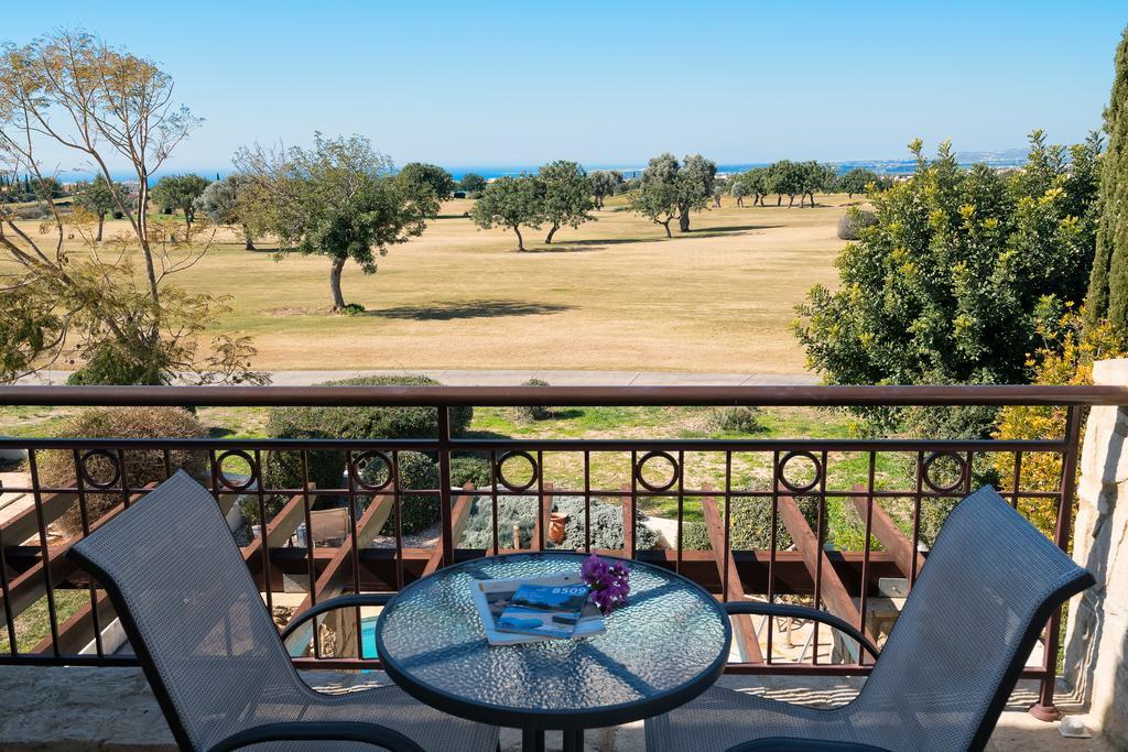 Villa 2 Bedroom Kornos With Private Pool And Golf Views, Aphrodite Hills Kouklia